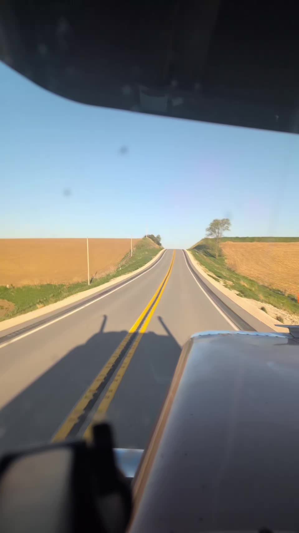 @dontplaywellwithothers🚛😏♀️
