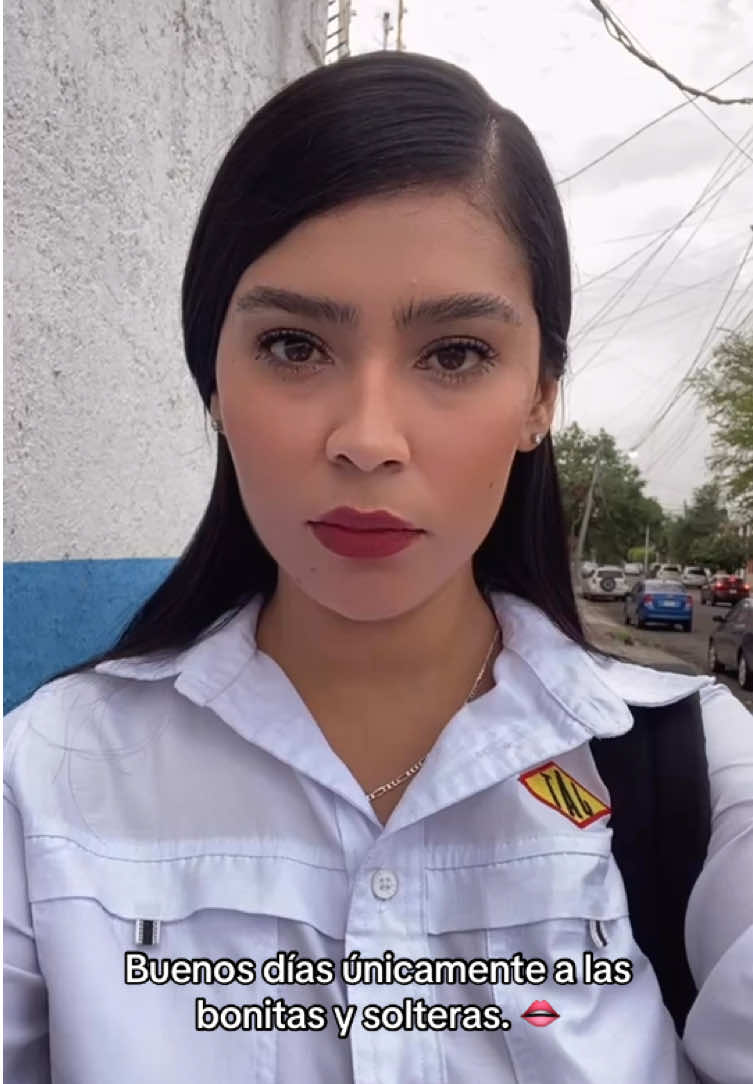 @krystalyaneztv