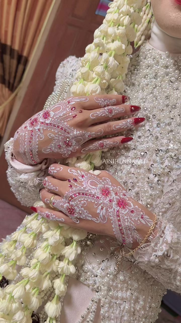 @Aini Henna