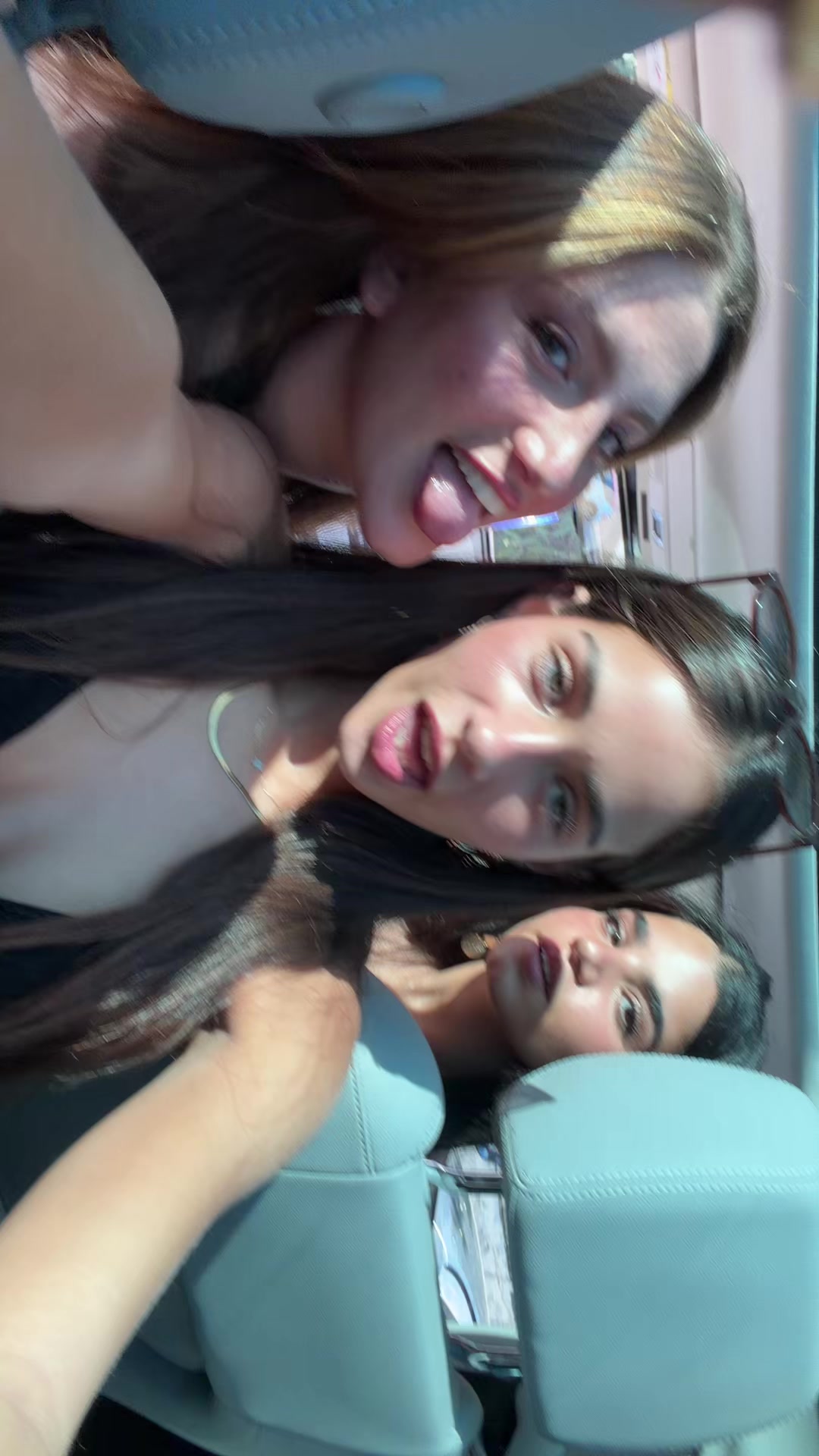 @ela_edry