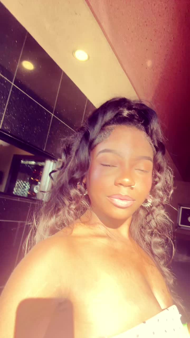 @sostunna