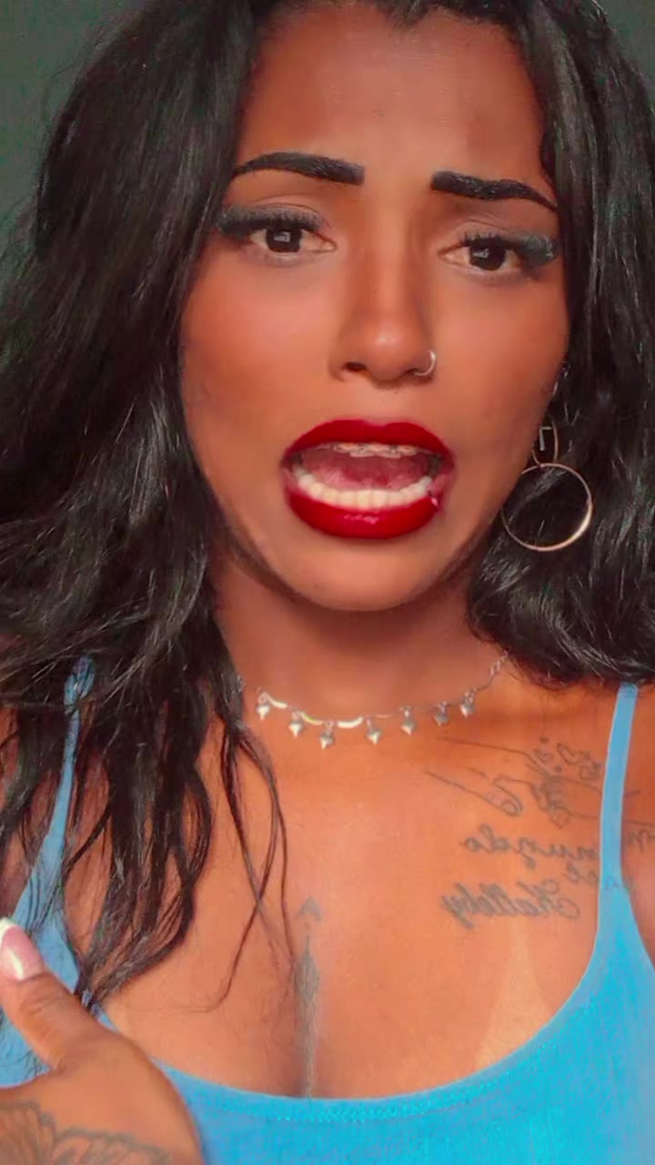 @taynasoares💜