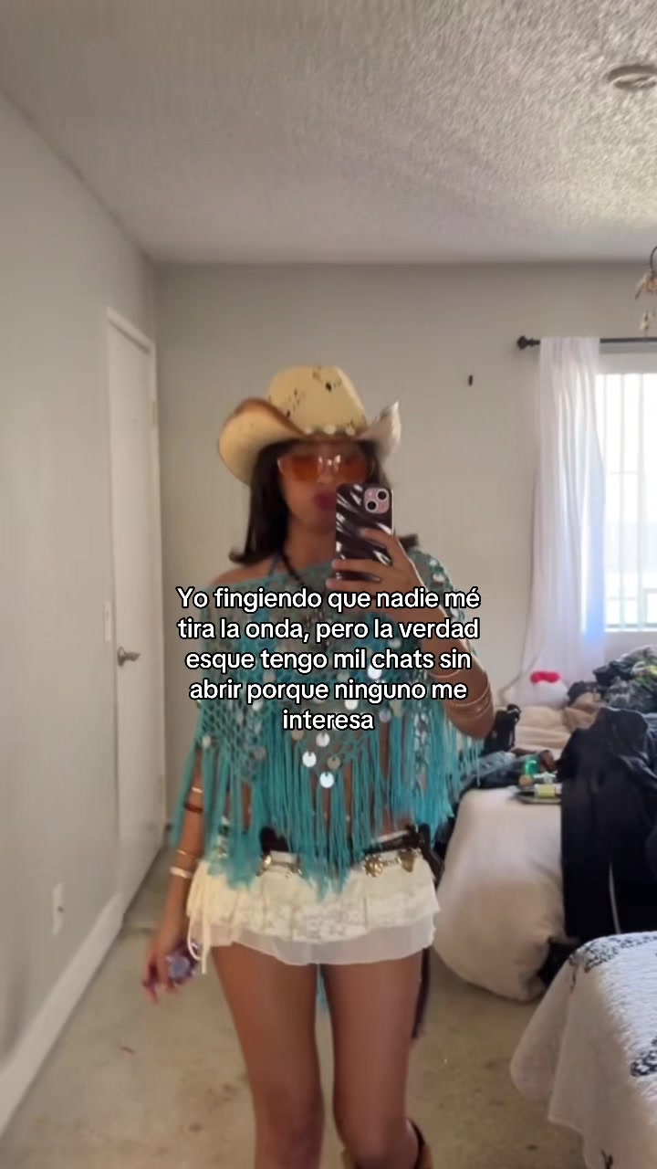 @Janelyyy