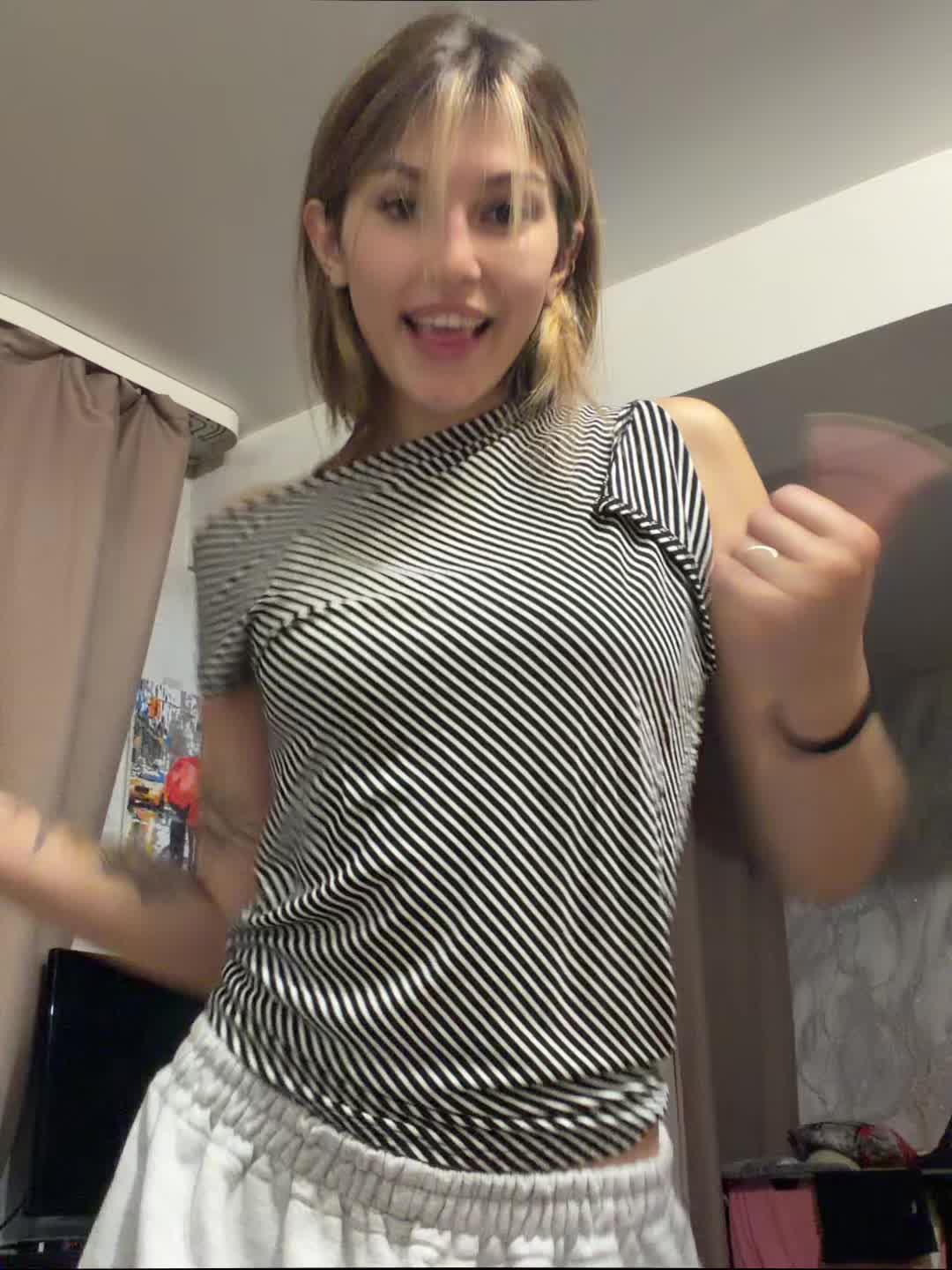 @_risha_ri