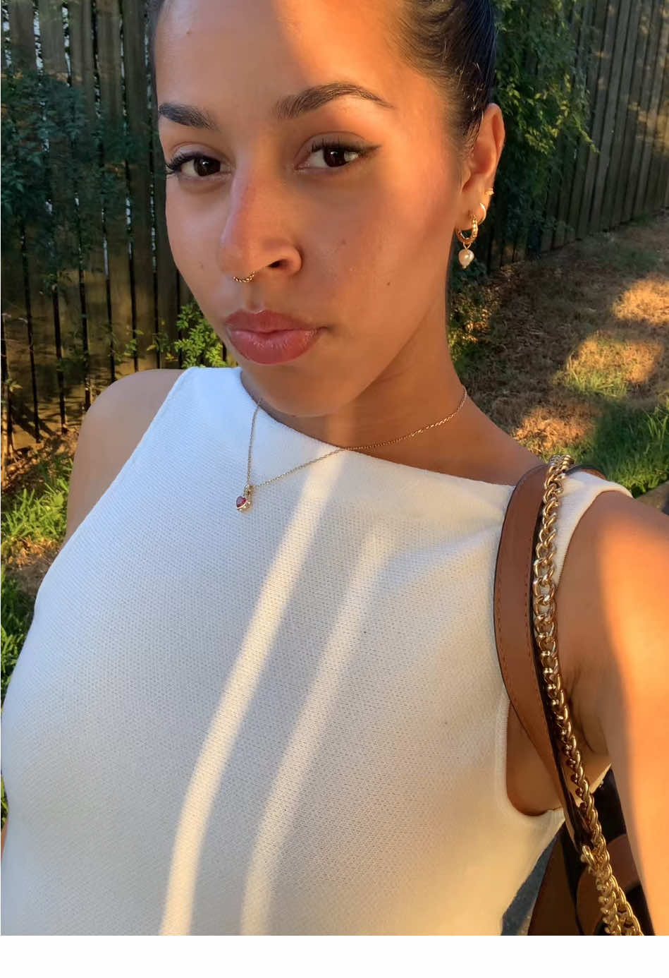 @Liv⭐️