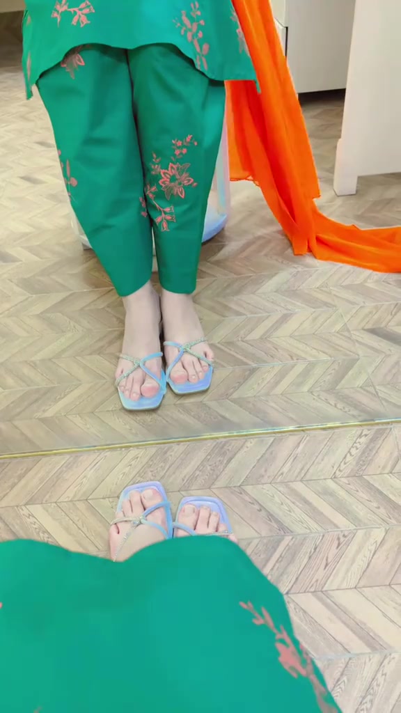 @Alishbarajpoot