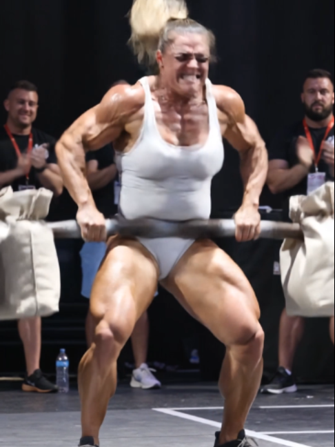 @muscle_goddesses