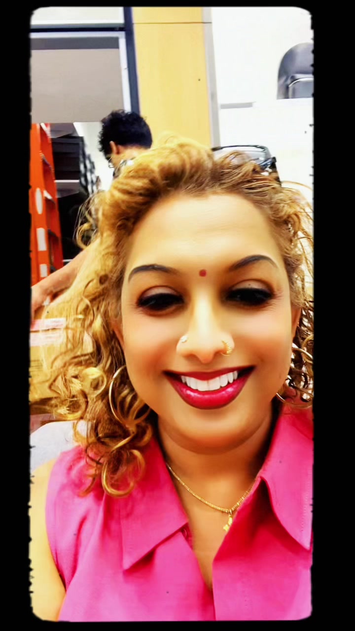 @Shobananava🇨🇦🇱🇰🇸🇬🇳🇬