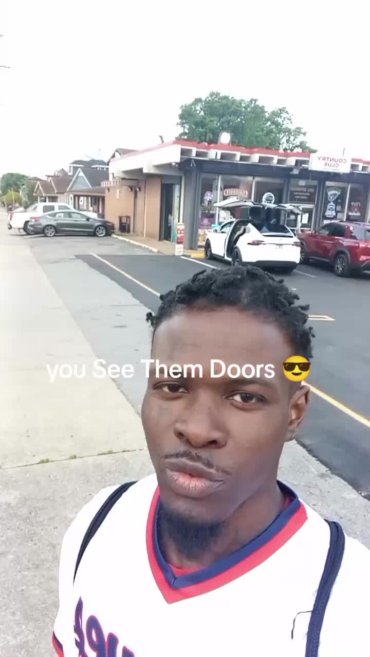 @YoungTobbie