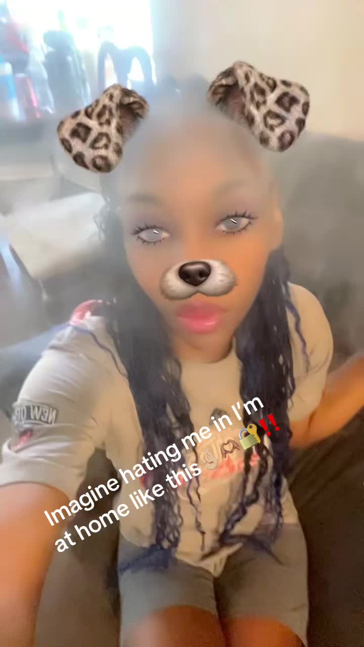 @Kimmiekat