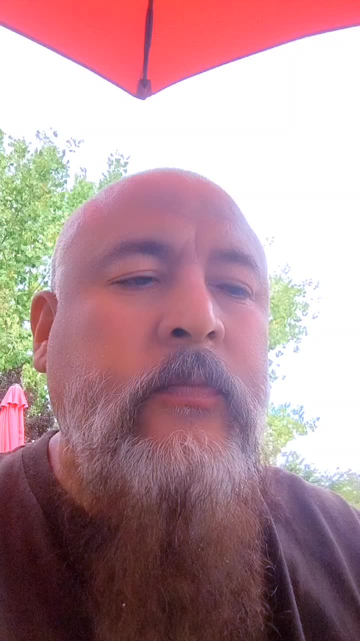 @MISTER GUZMAN