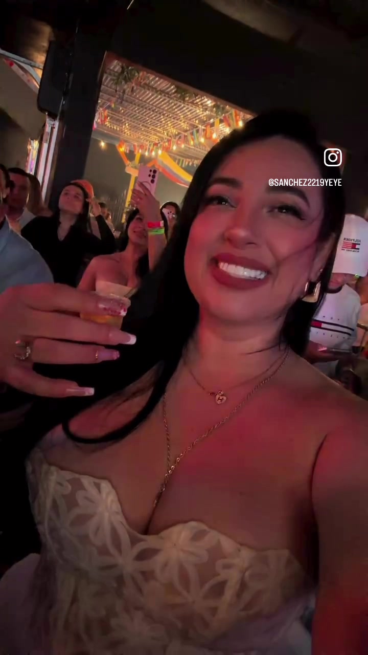 @Yennifer 🎀🌻