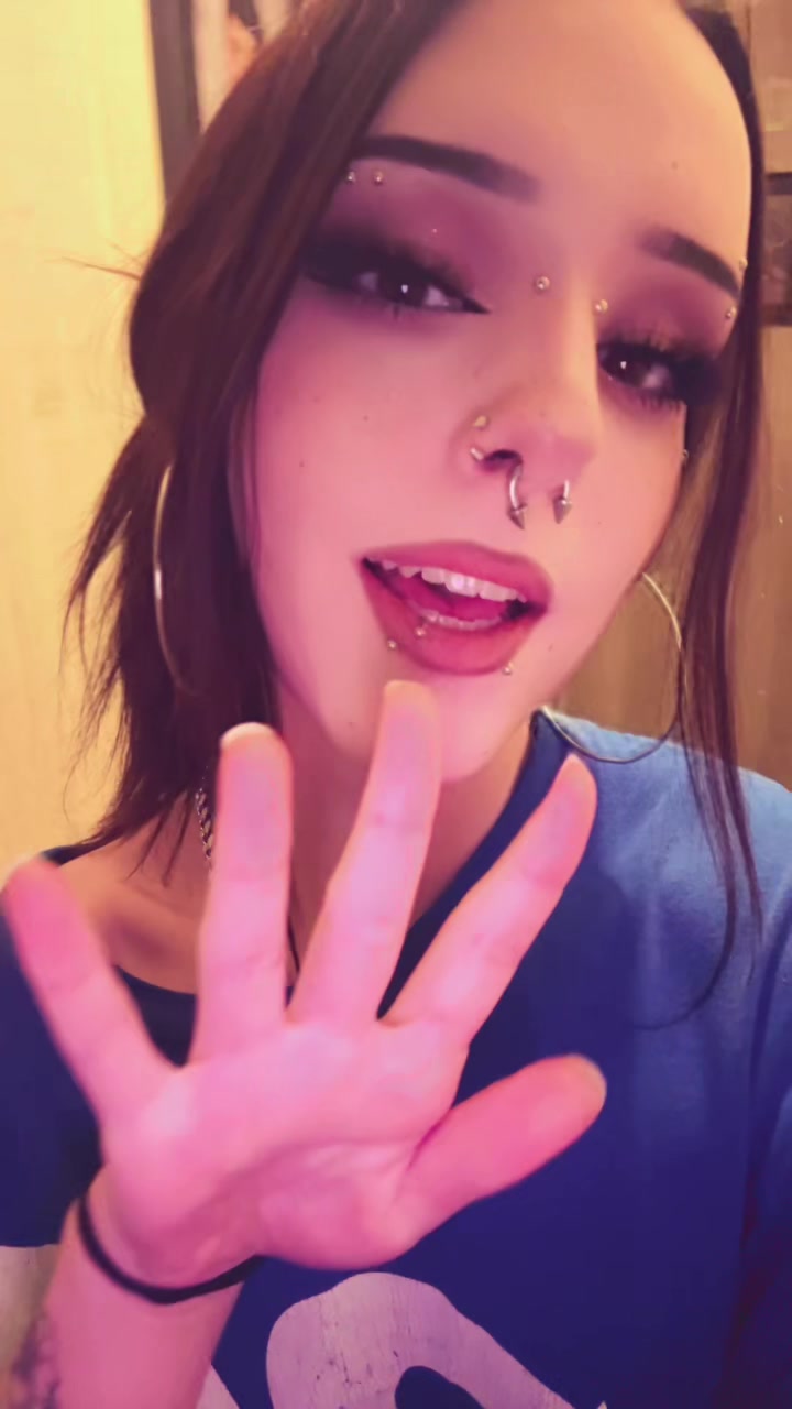 @️