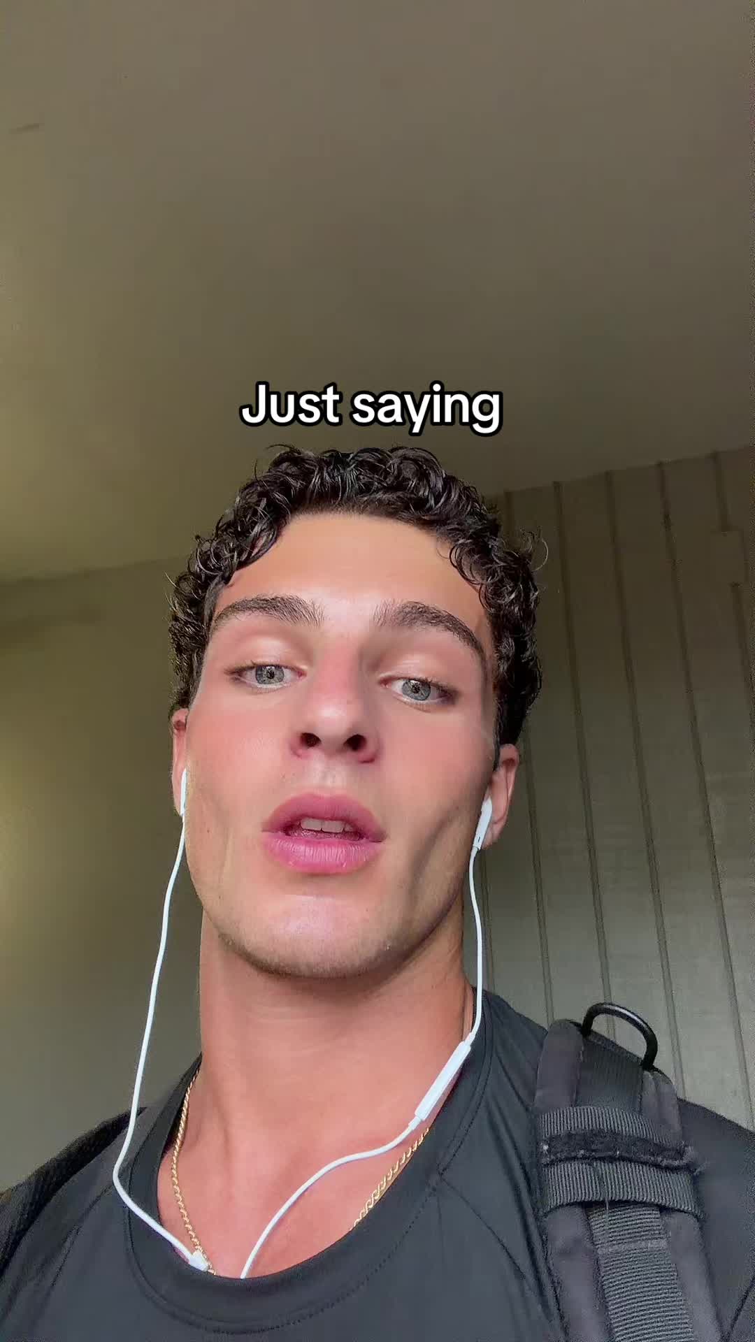 @alexaaronn