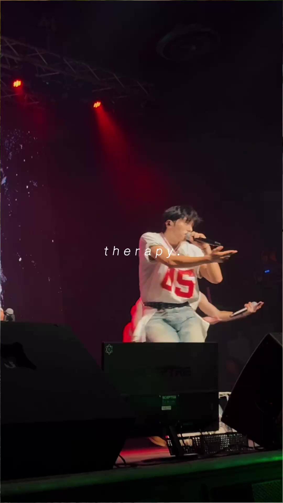 @Chelsea🌿🦊西西