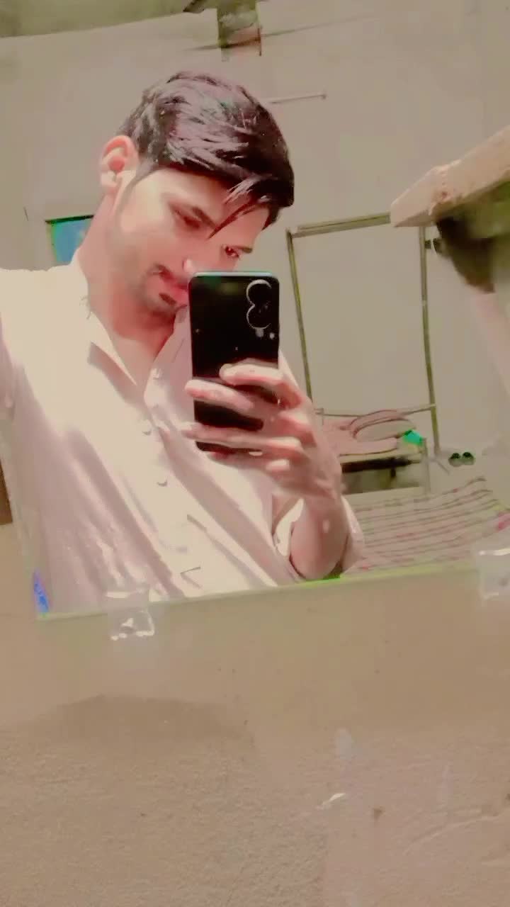 @𝗔l_i⚜️