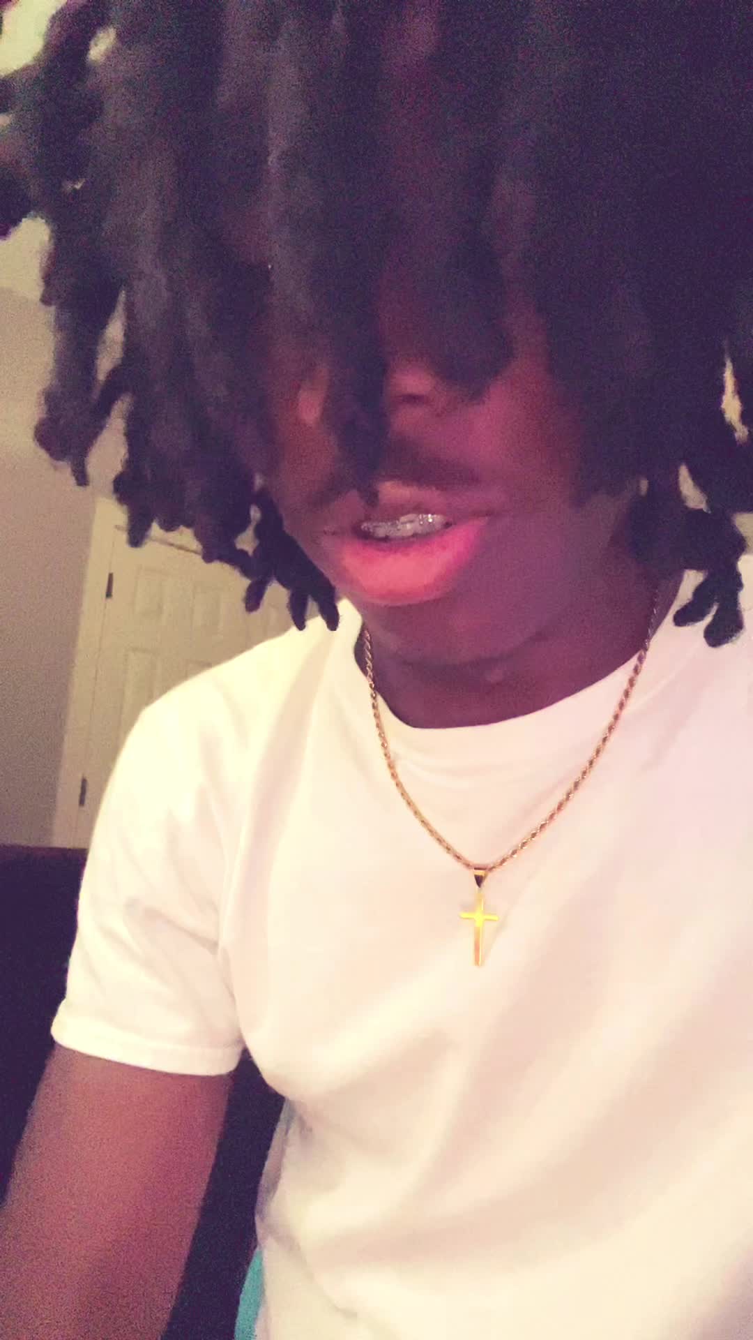@⃟