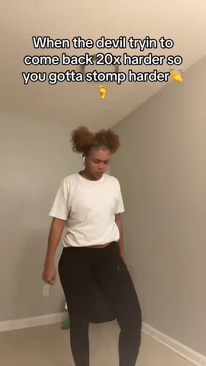 @Tee