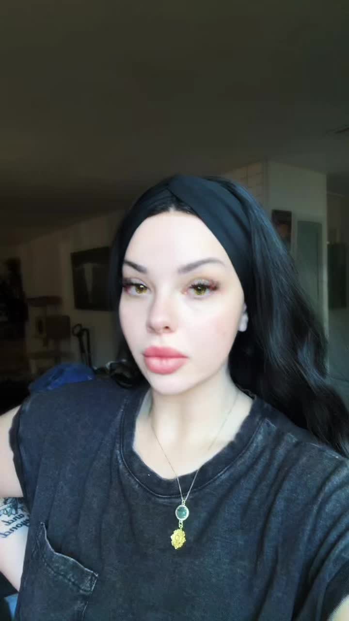 @BookedAndUnwell