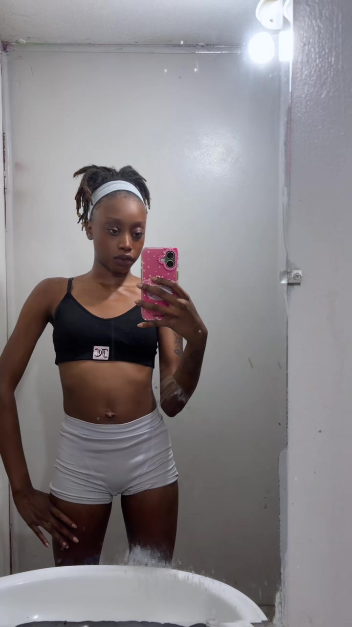 @skinnyminnie787