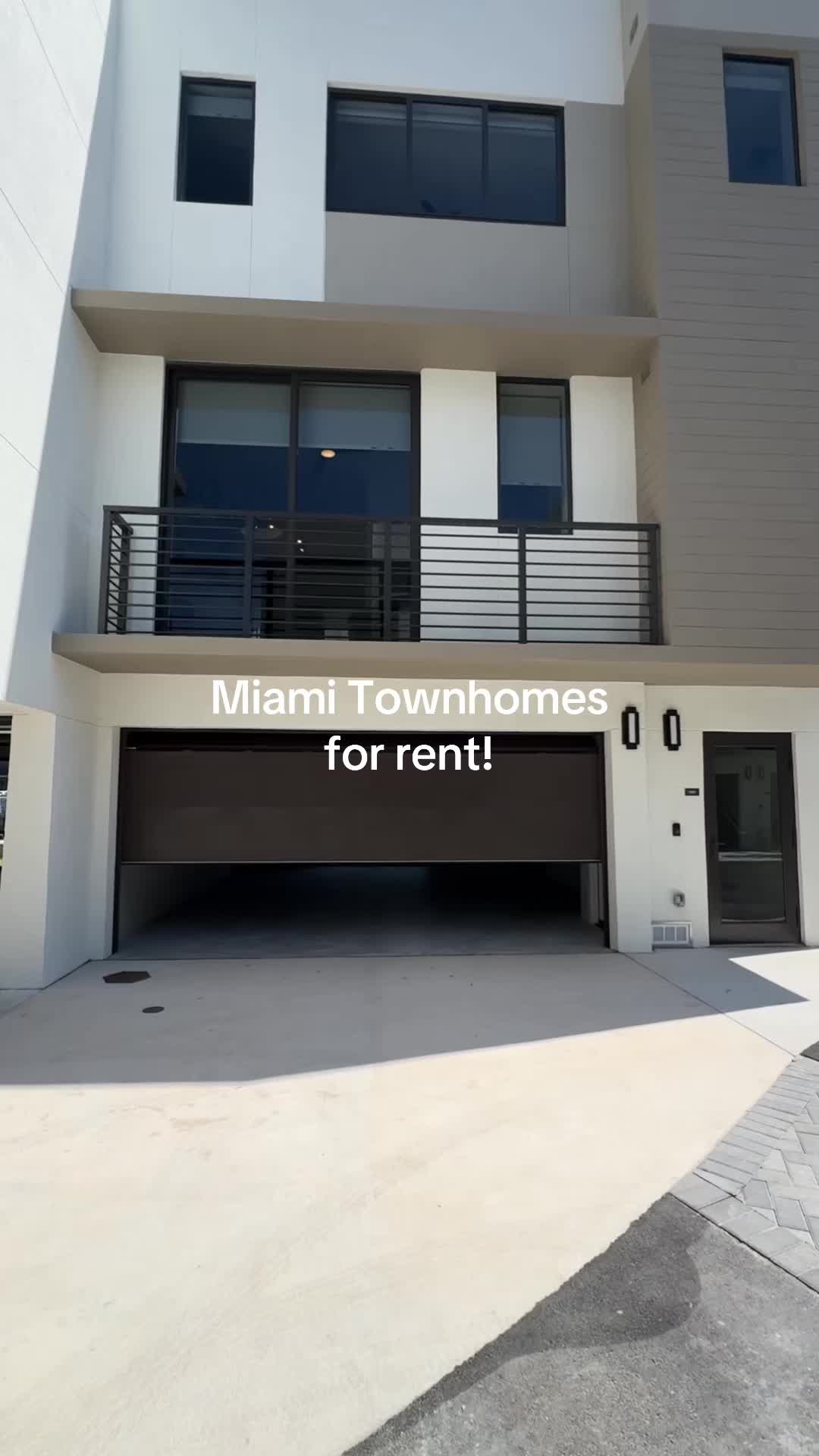 @Miami Apartment Locators