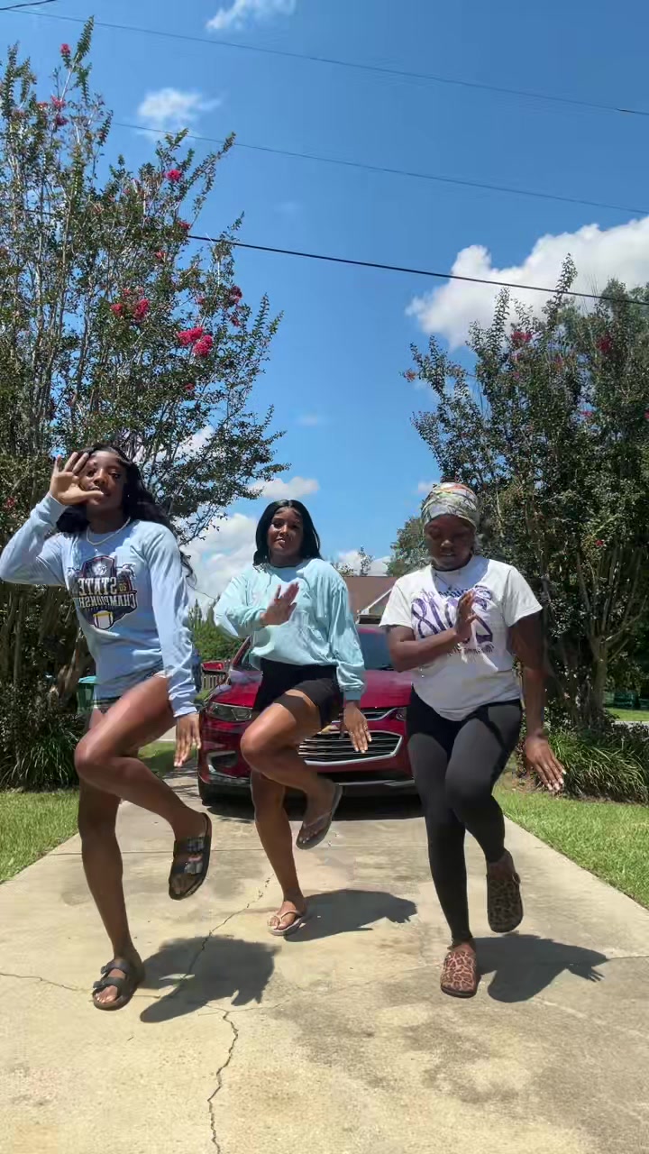@KayBae 🪽