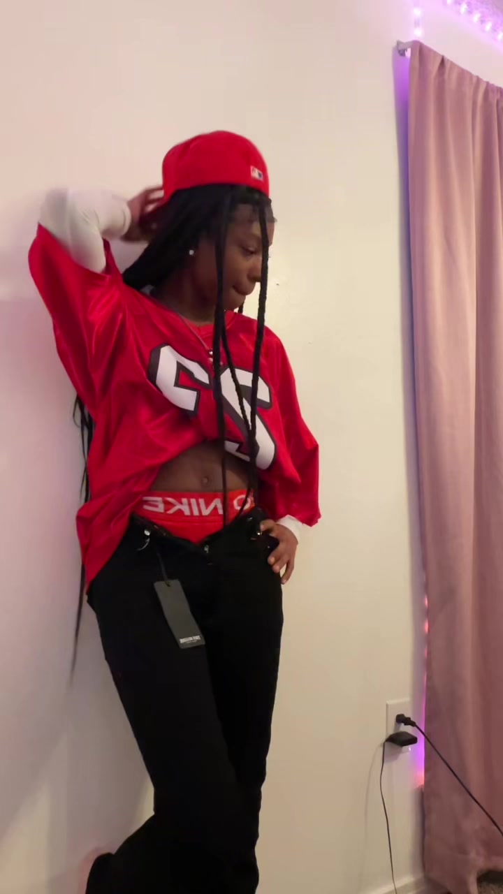 @xoxoniahdoll ᥫ᭡