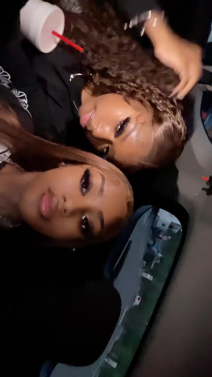 @robyn.