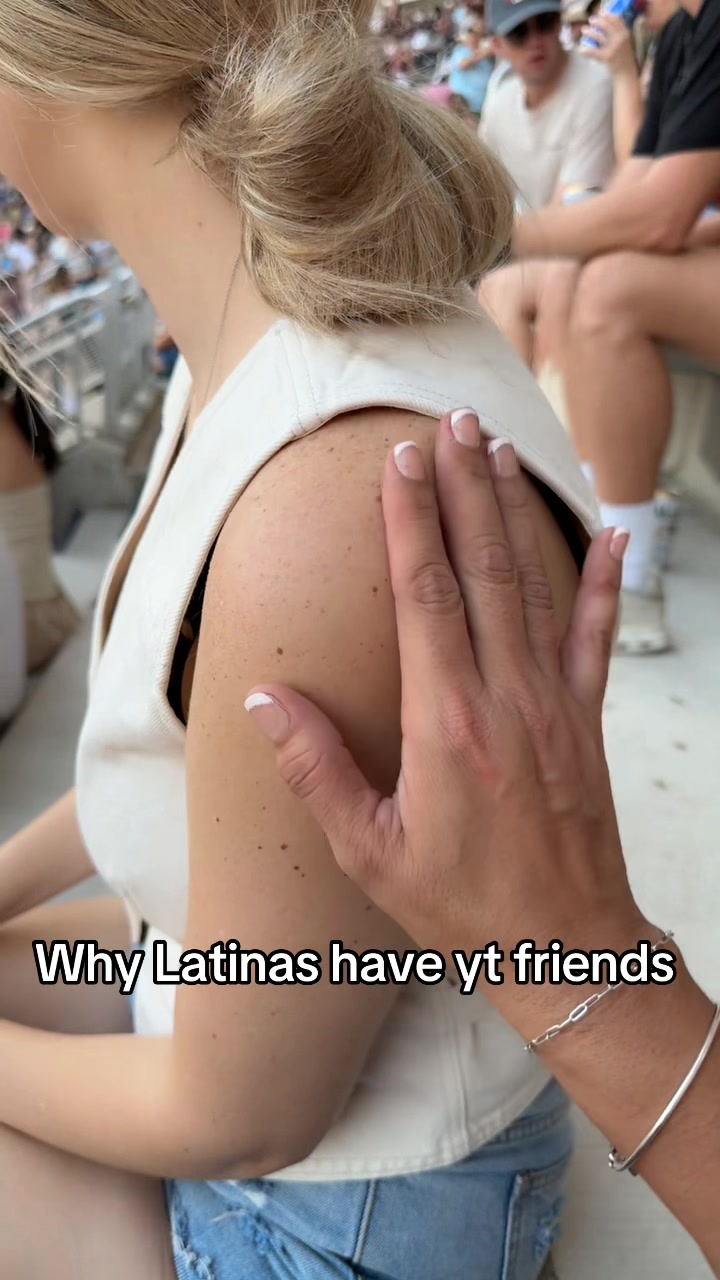 @KeepingUpWithVeronica