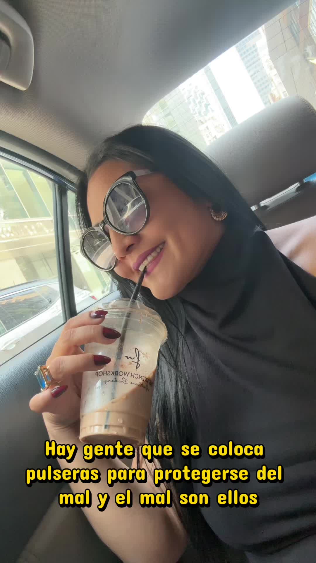 @YulissaOnLive