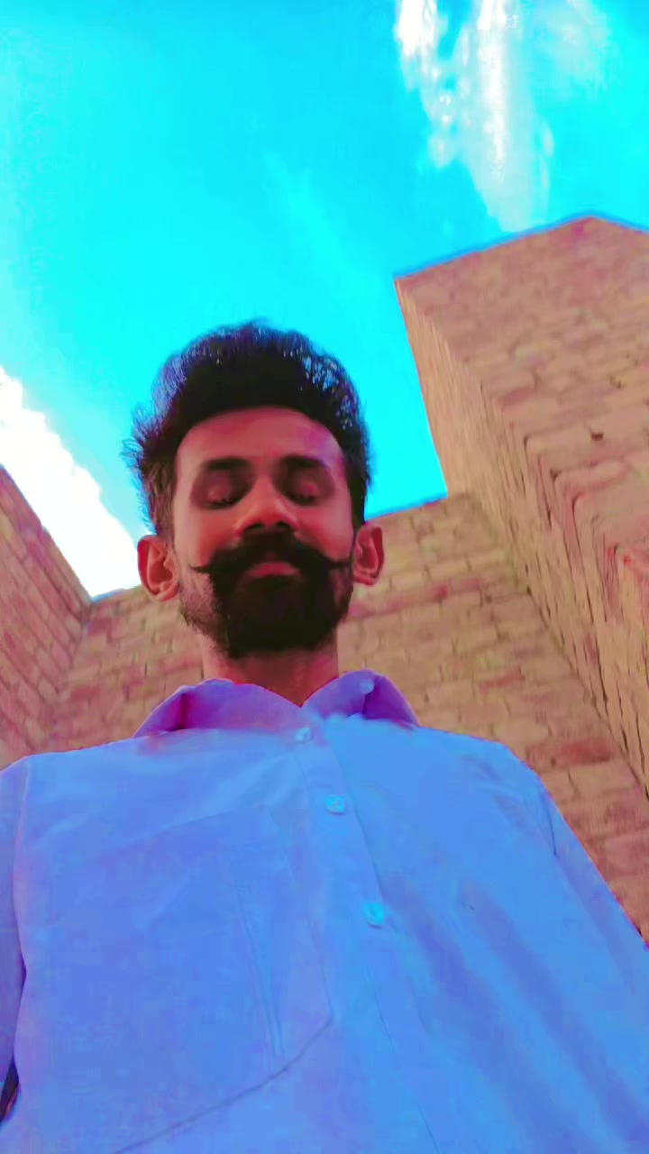@𝓝𝓲𝓴𝓪𝓪 𝓜𝓾𝓻𝓼𝓱𝓪𝓭