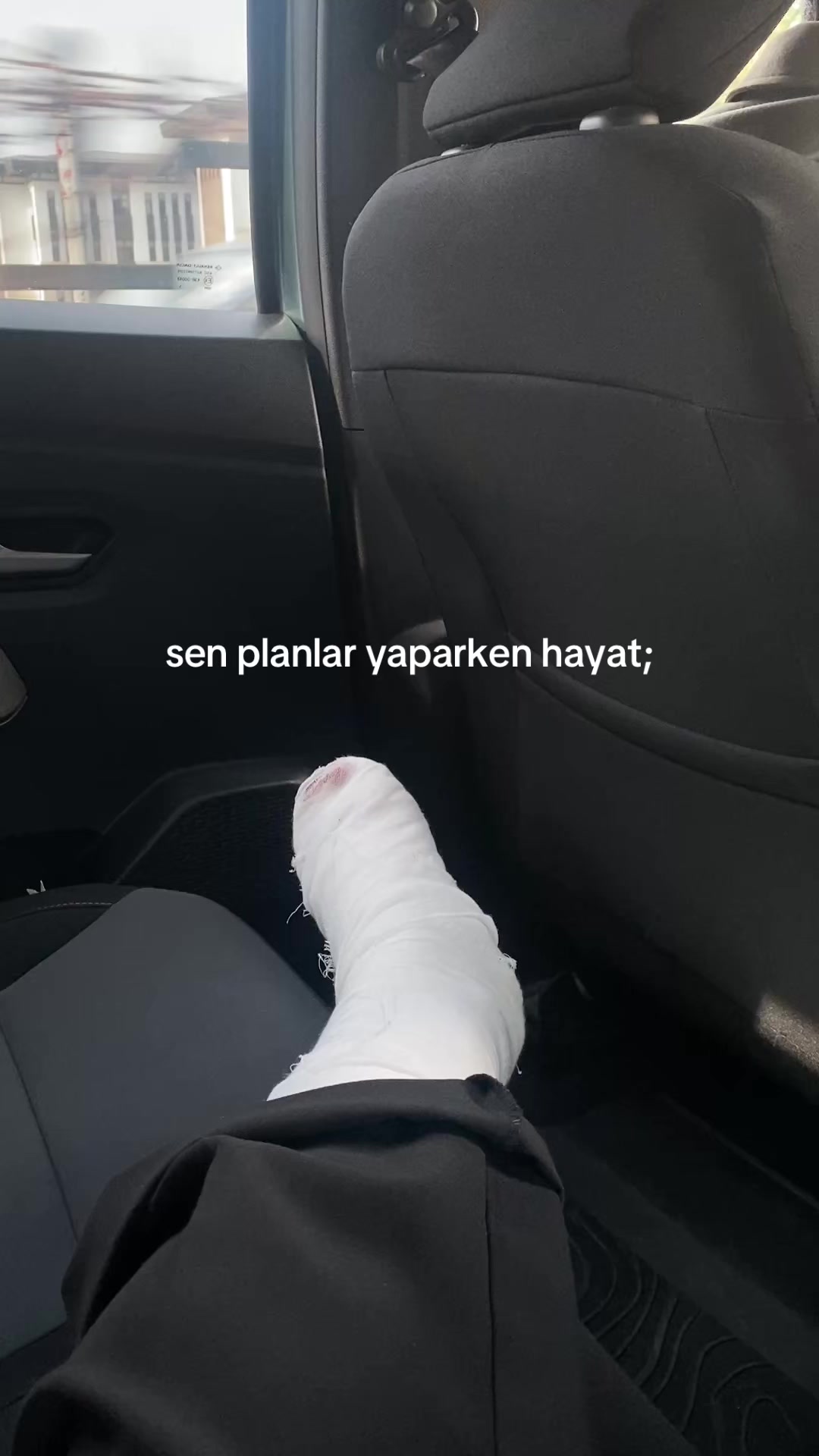 @Serenay Akbulut
