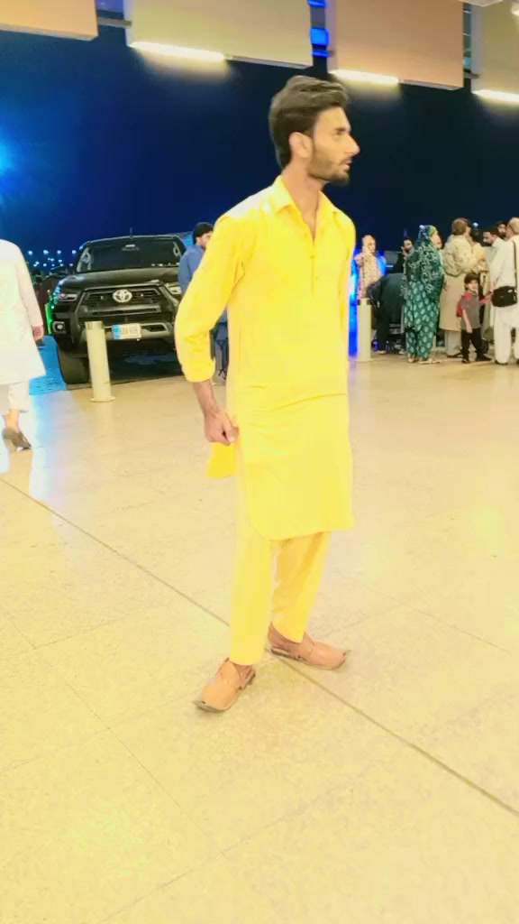 @ᴹʳJ𝐢𝐛𝐫𝐚𝐧 𝐦𝐚𝐧i arain ⚜️