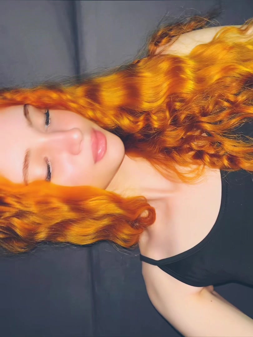 @𝐀🪽👩🏻🦰