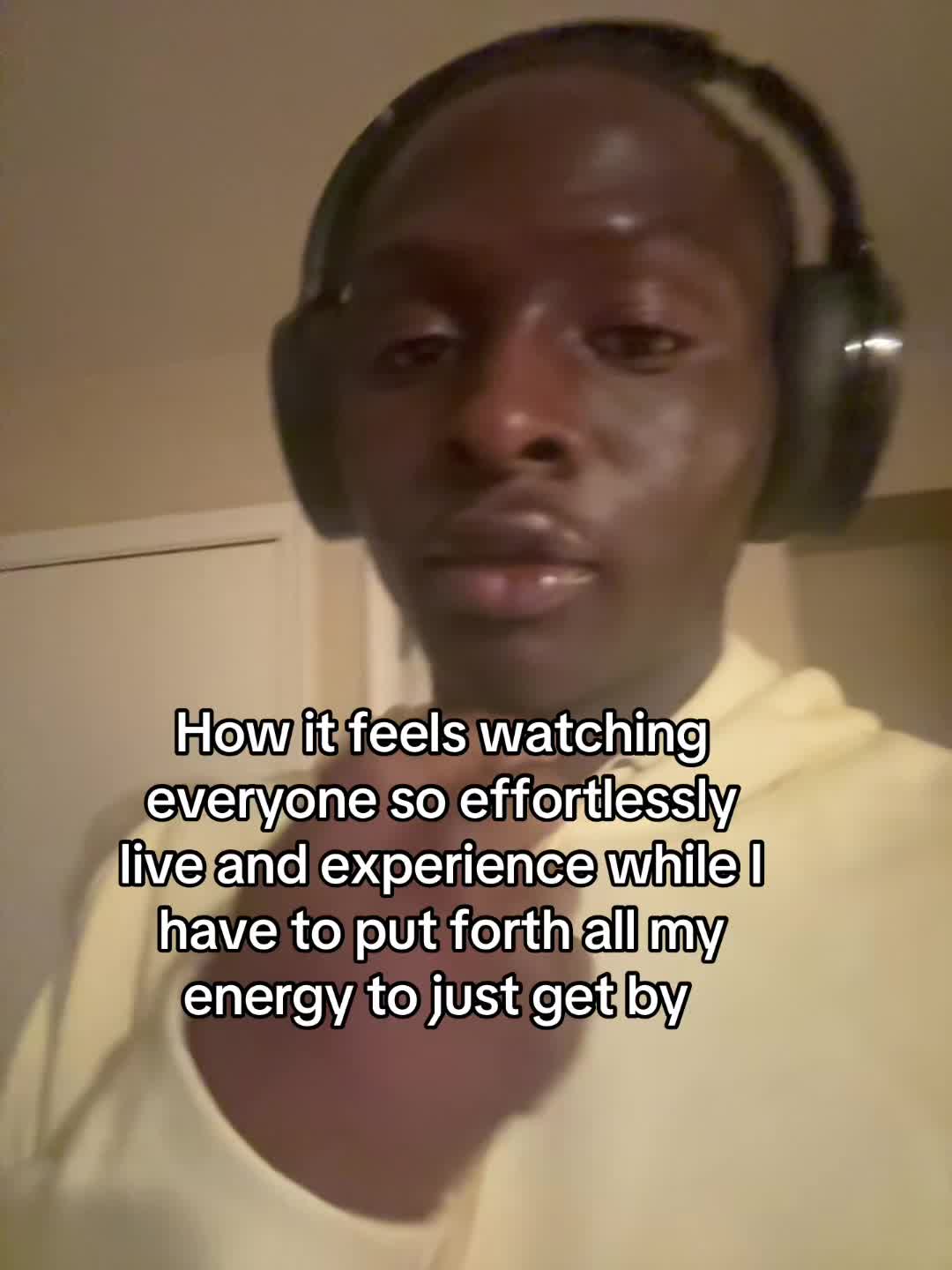 @￼