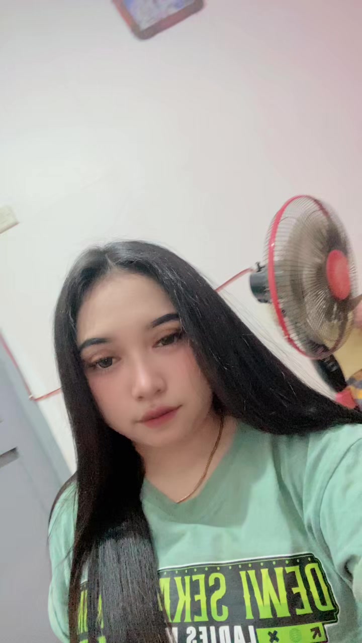 @dellaadell