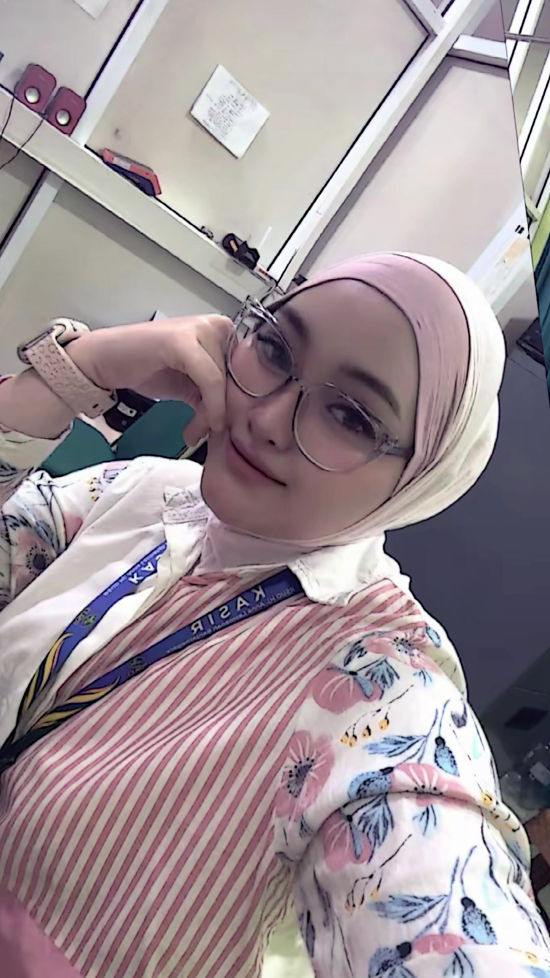 @AR🕊️