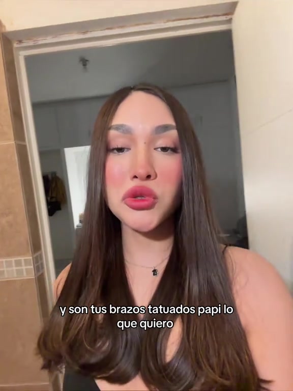@nicolehertor