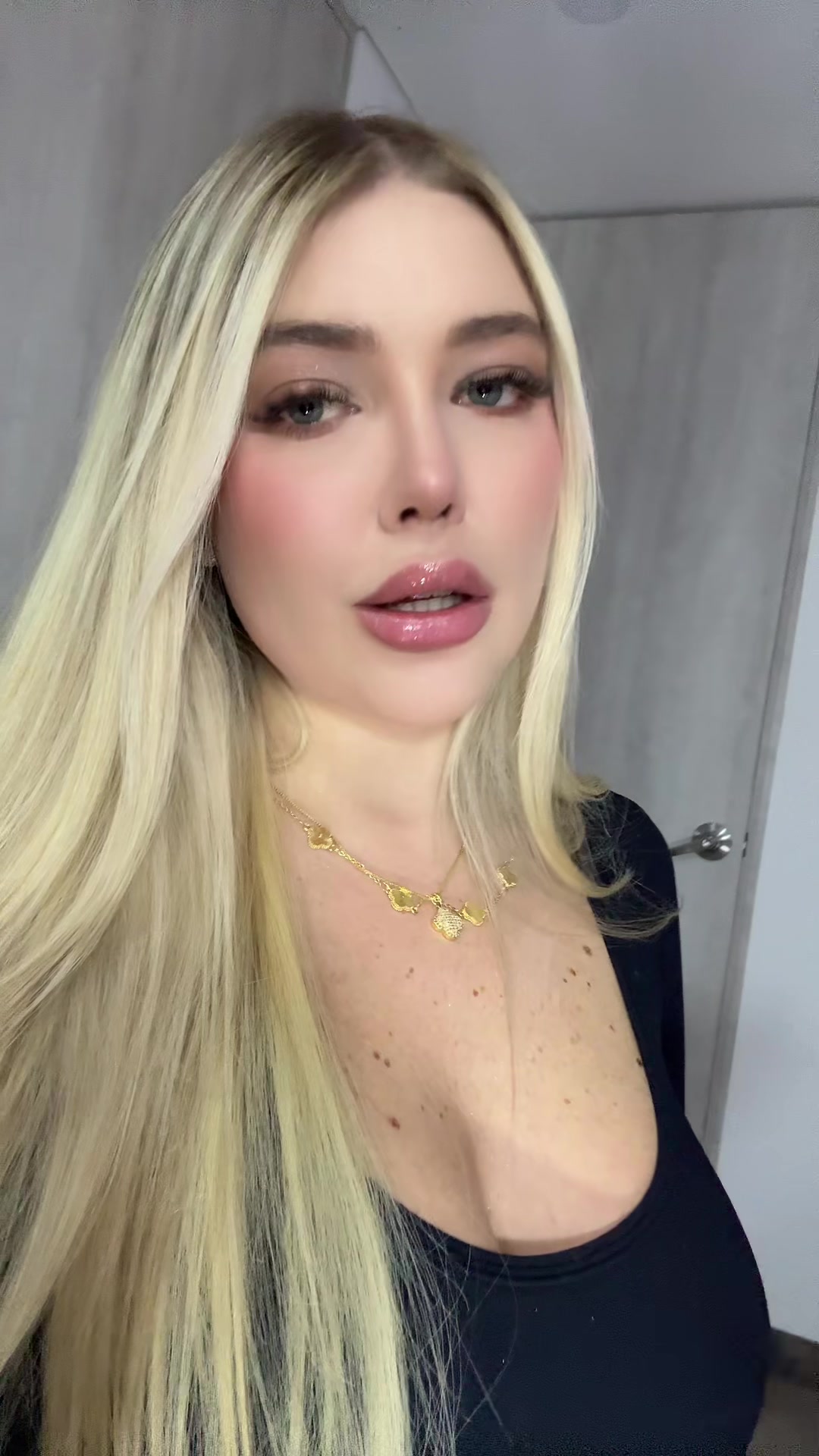 @larusayanaclips