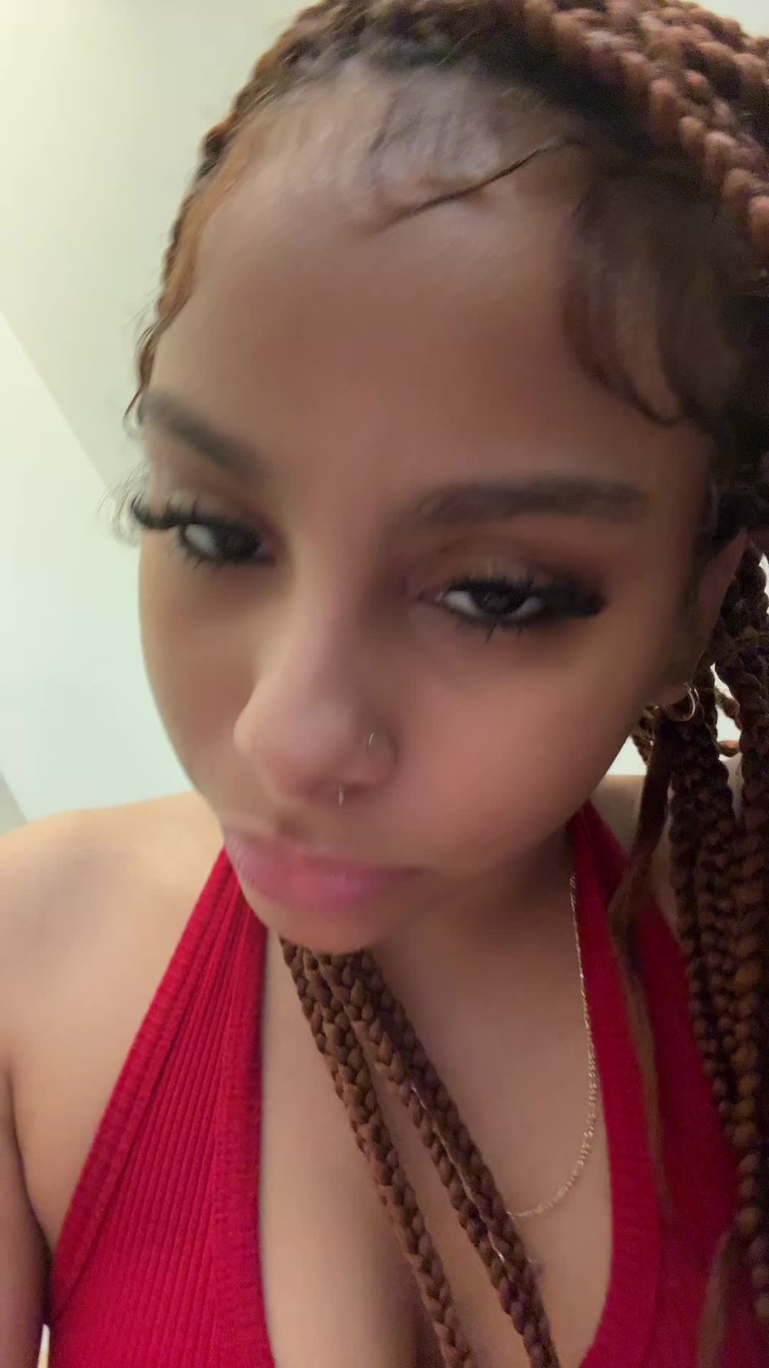 @Angie🩵