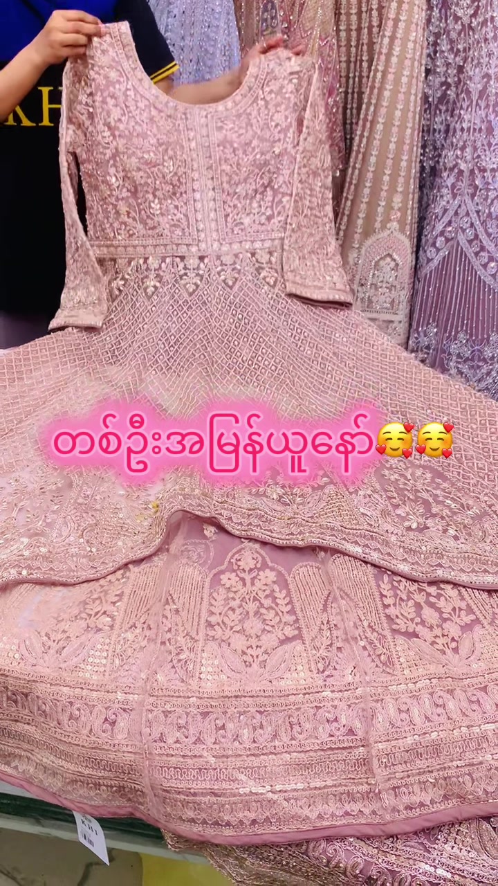 @K H I Pakistan Indian Fashion