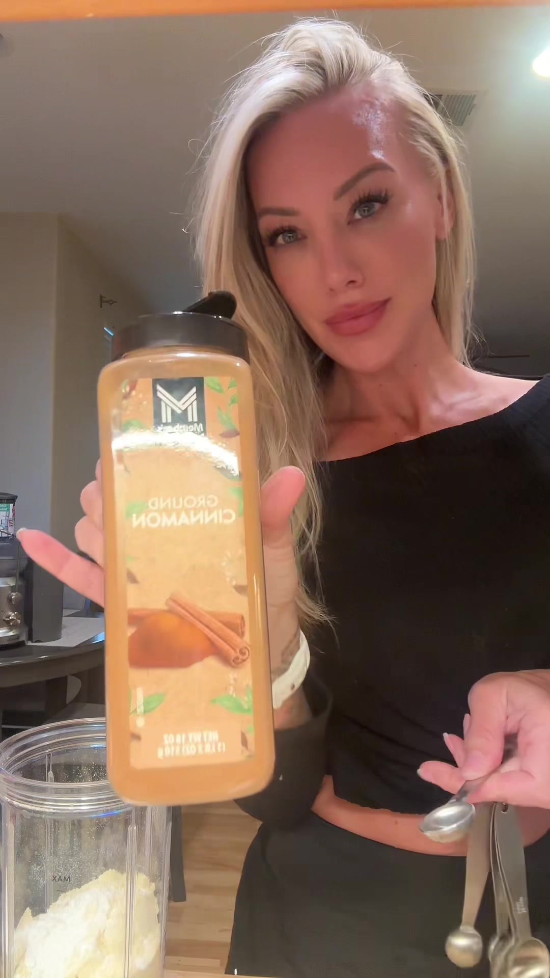 @Mari_Lynn