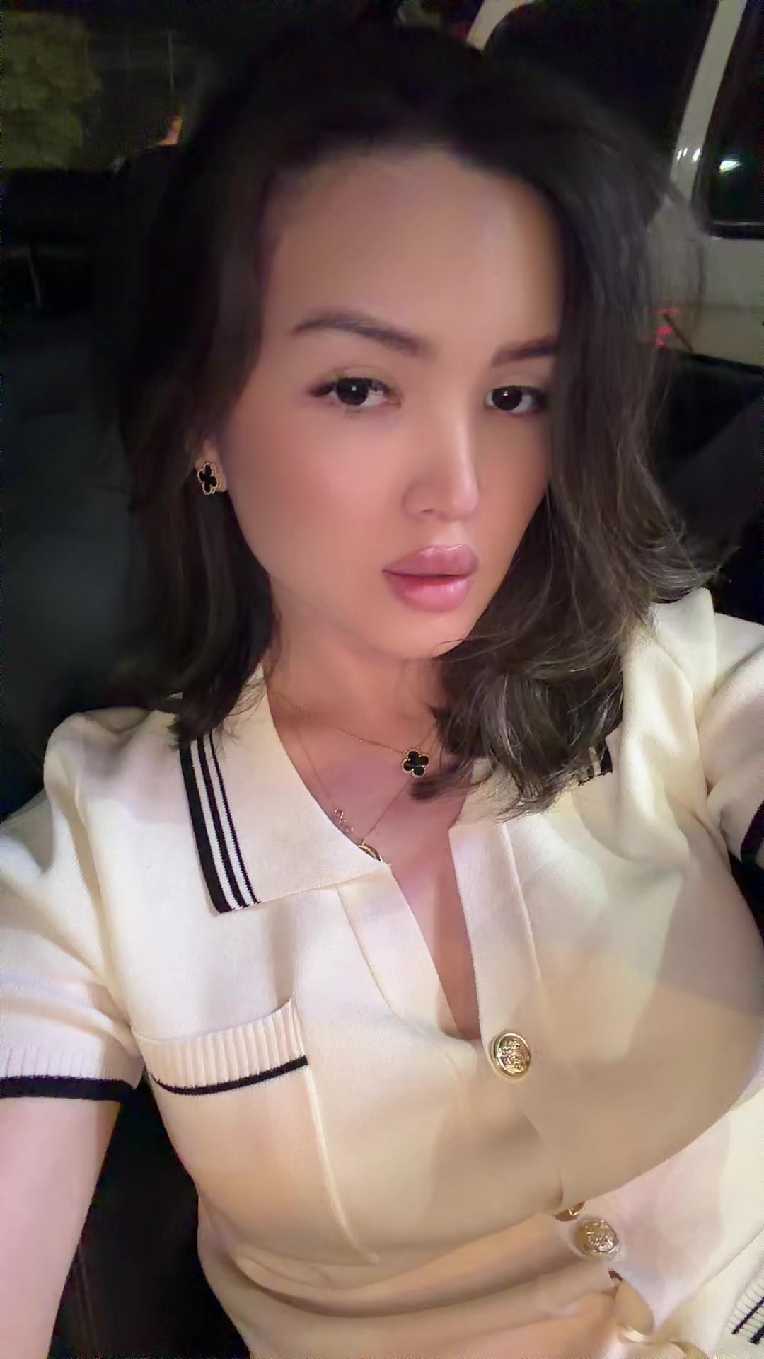@Karina