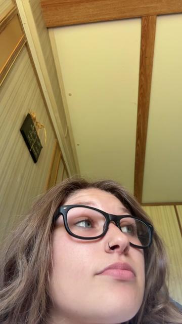 @user98312585893