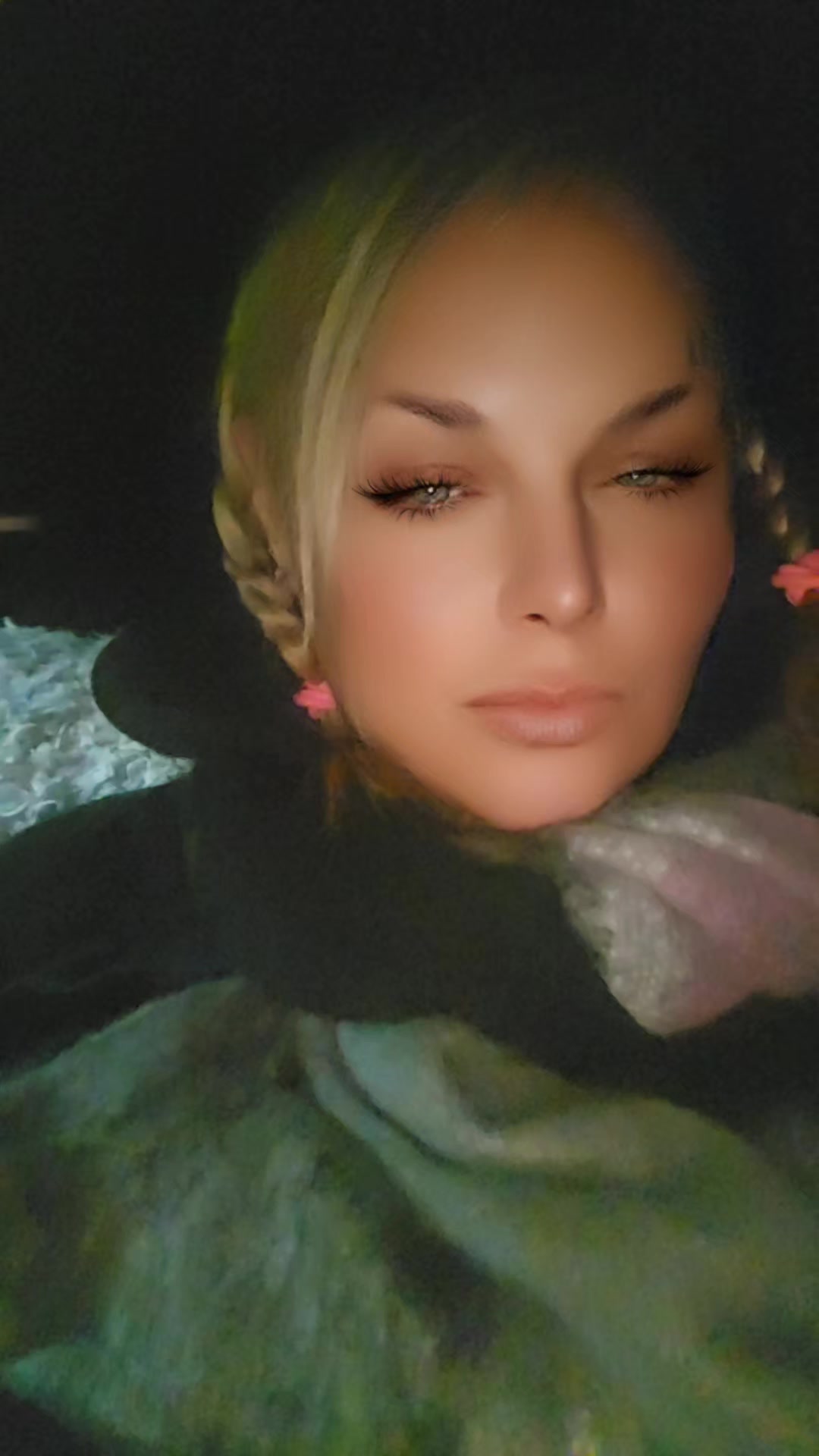@LiLFoXy ๐ฆ
