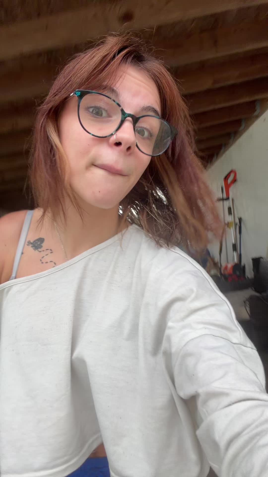 @_shaniatok_