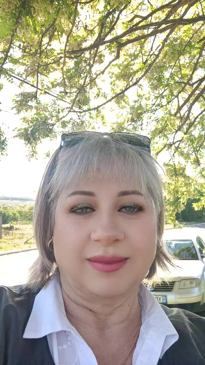 @Ana