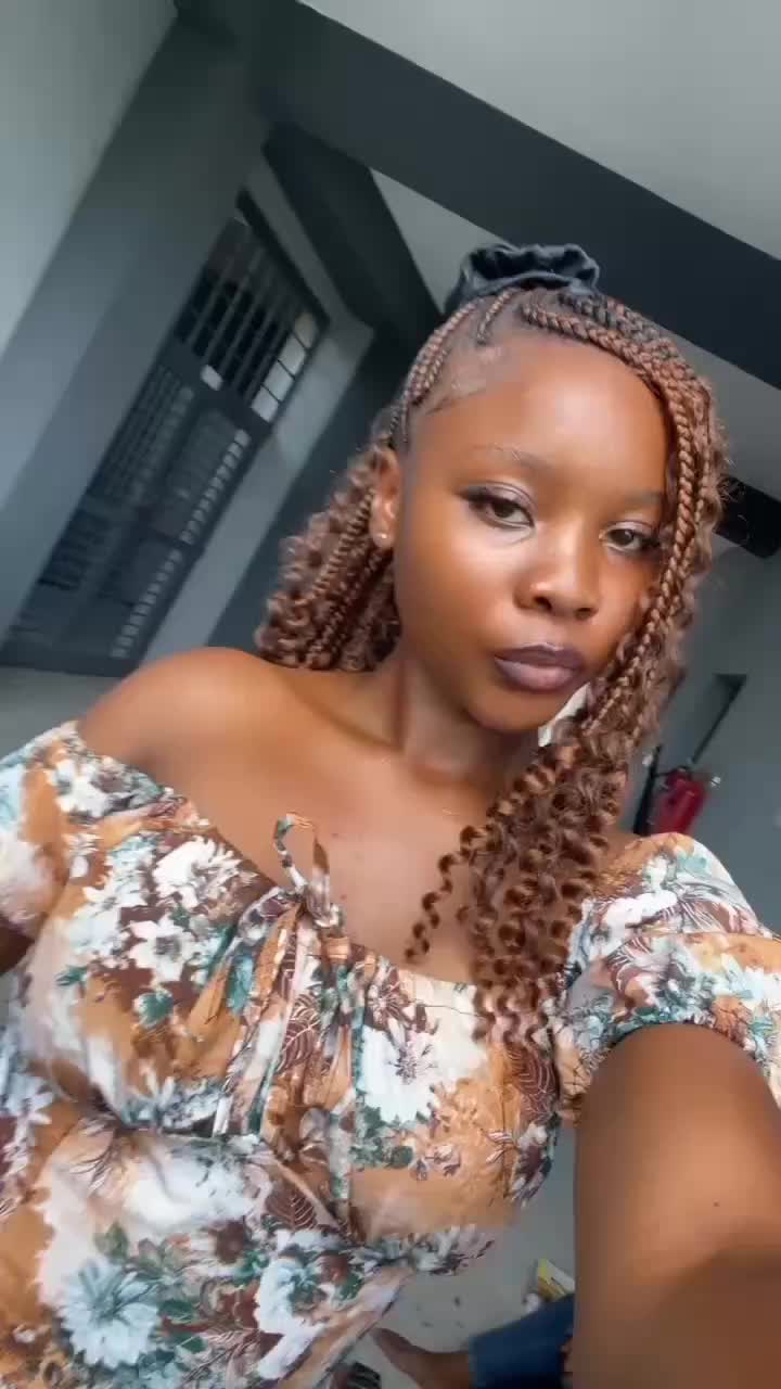 @Ife🍒