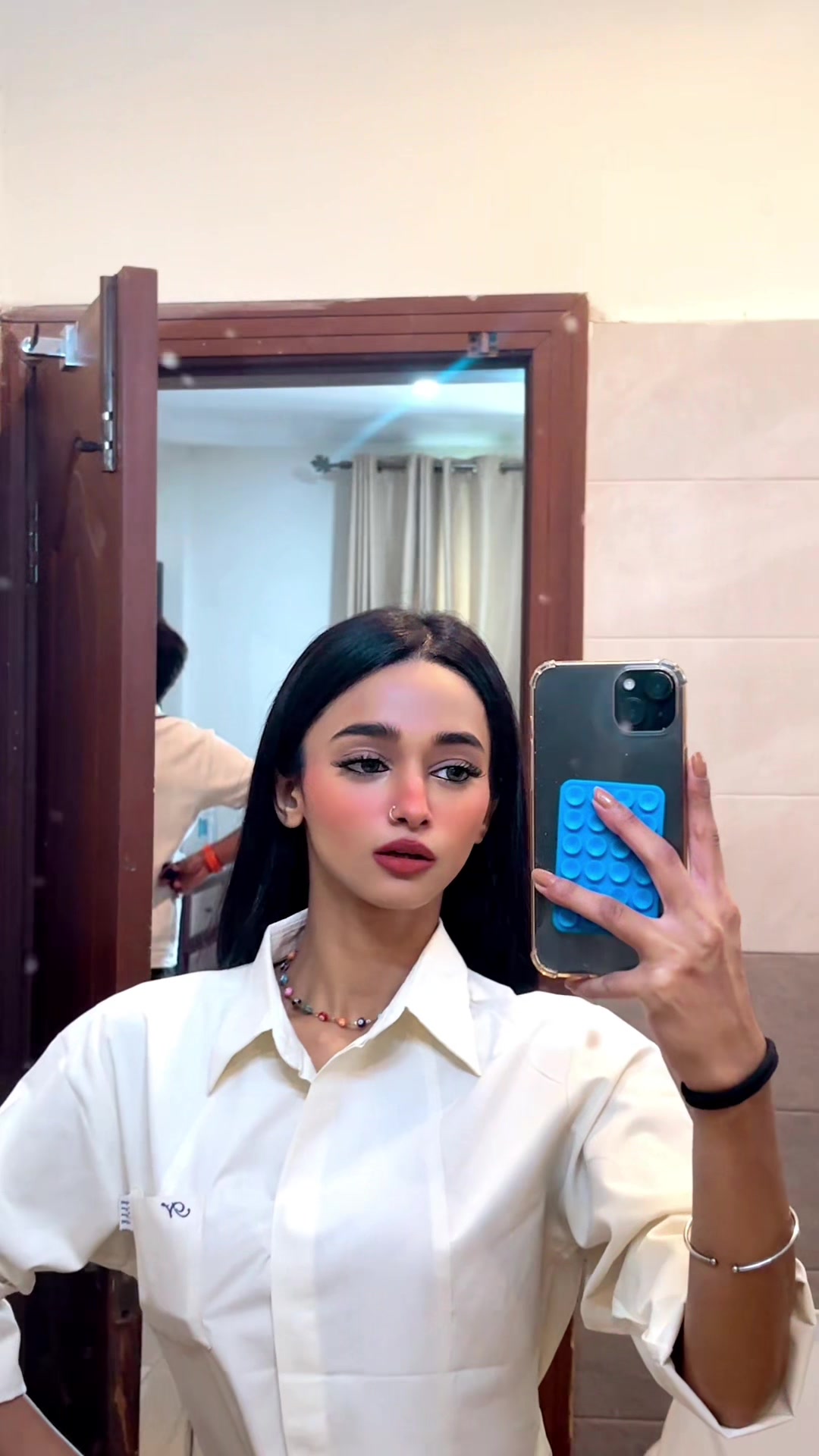 @ayeshaazhar_official