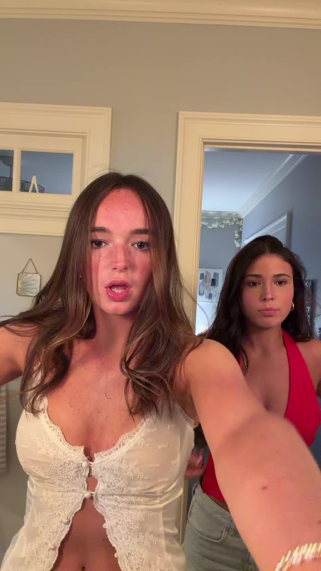 @clarawhalenn